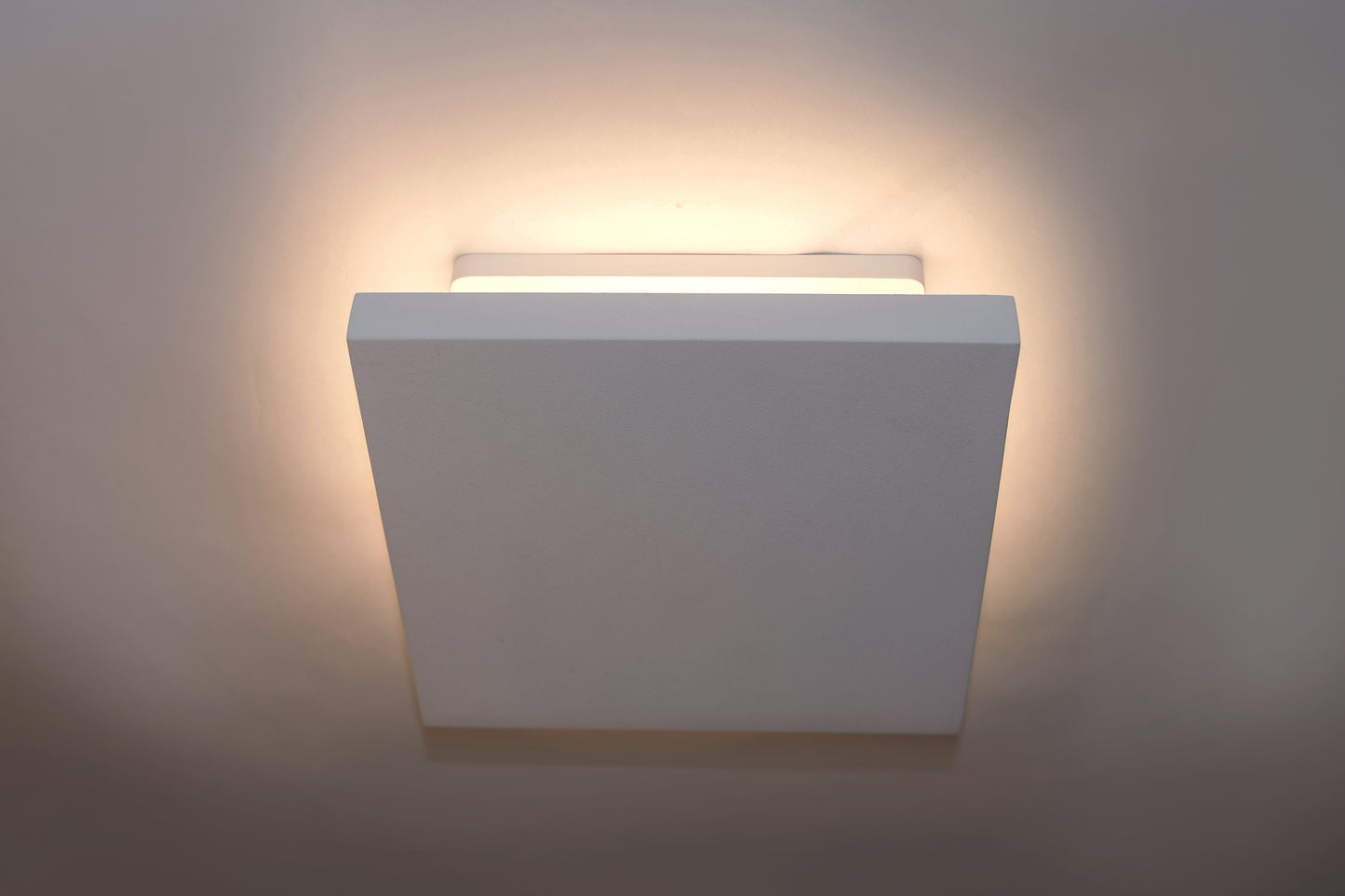 Alumilux: Tau LED Outdoor Wall Sconce White by ET2