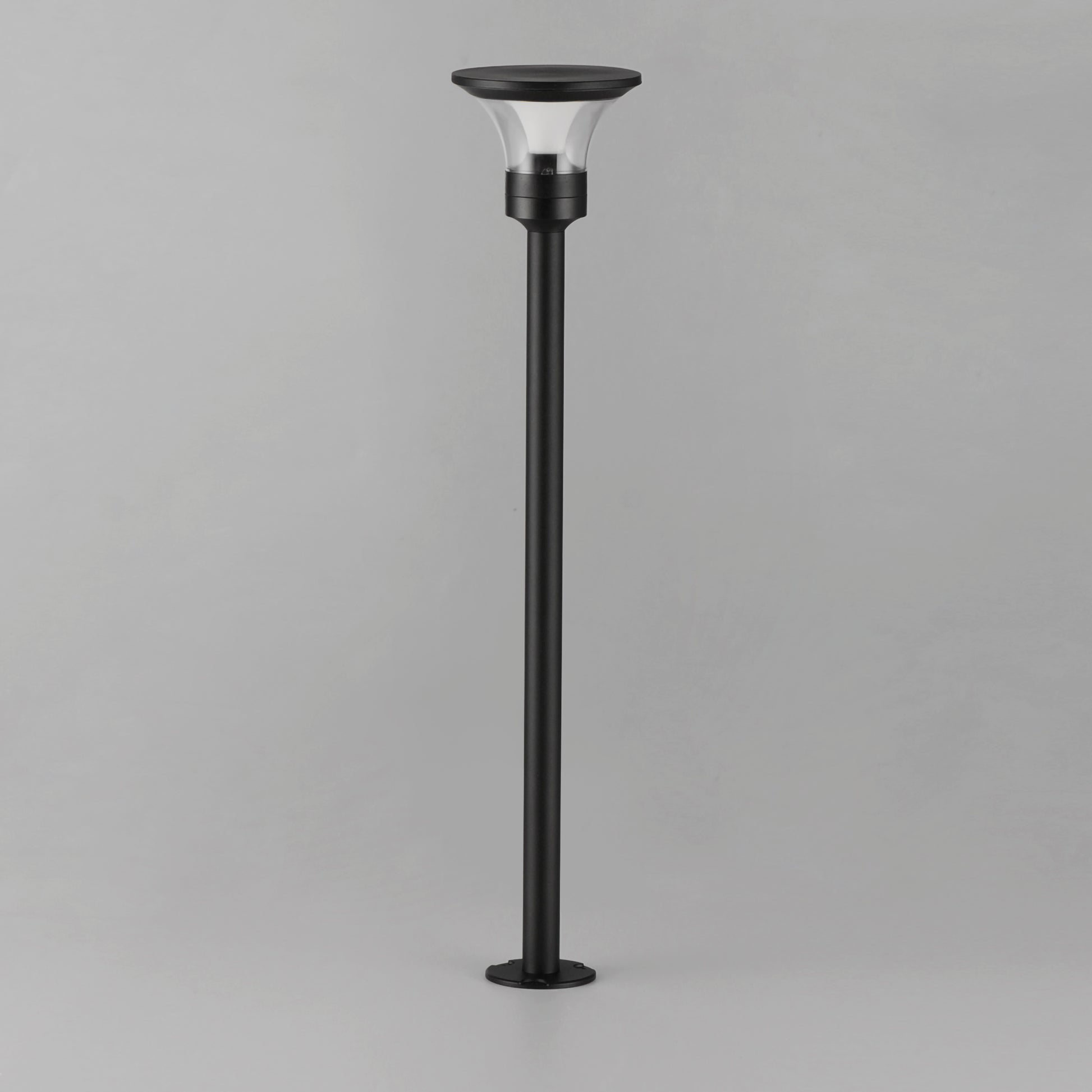 Alumilux: Bollard Fountainhead Light with 24" Pole Black by ET2