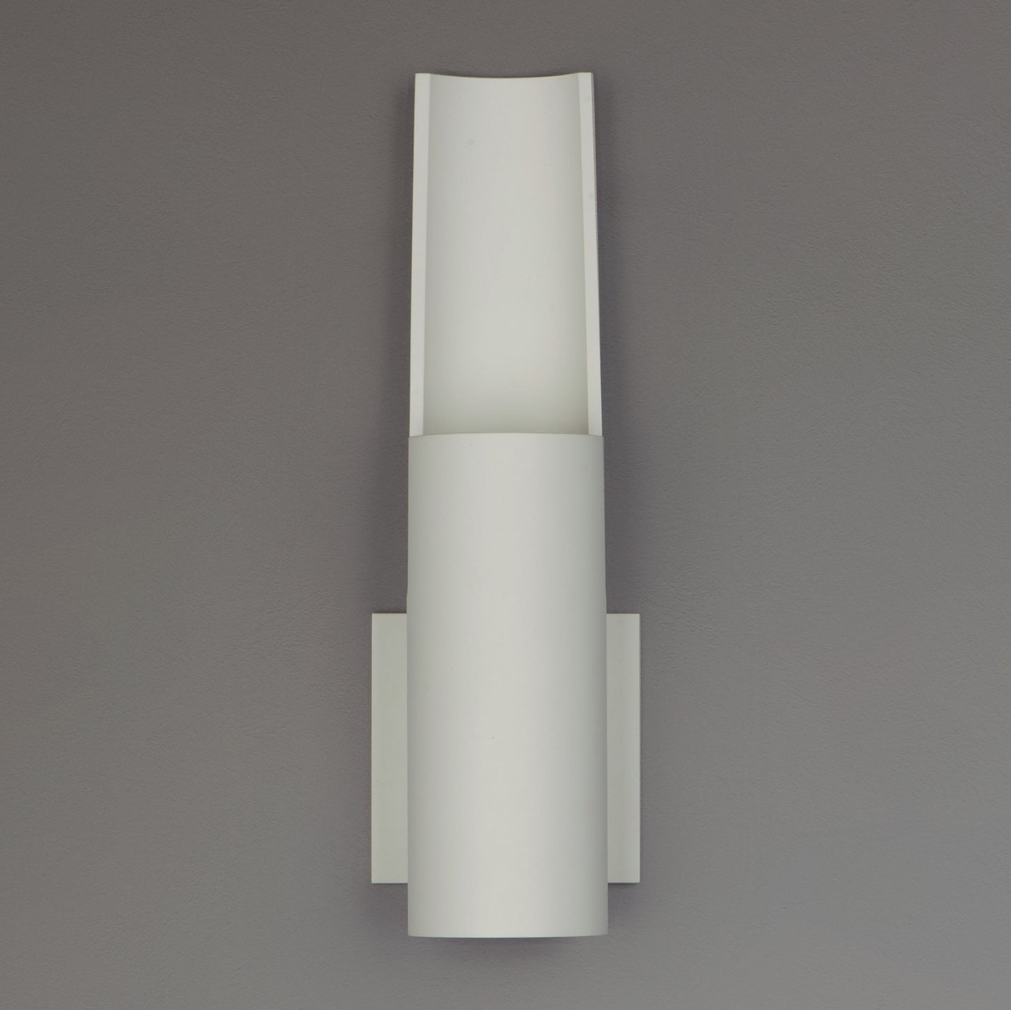 Alumilux: Runway LED Outdoor Wall Sconce White by ET2