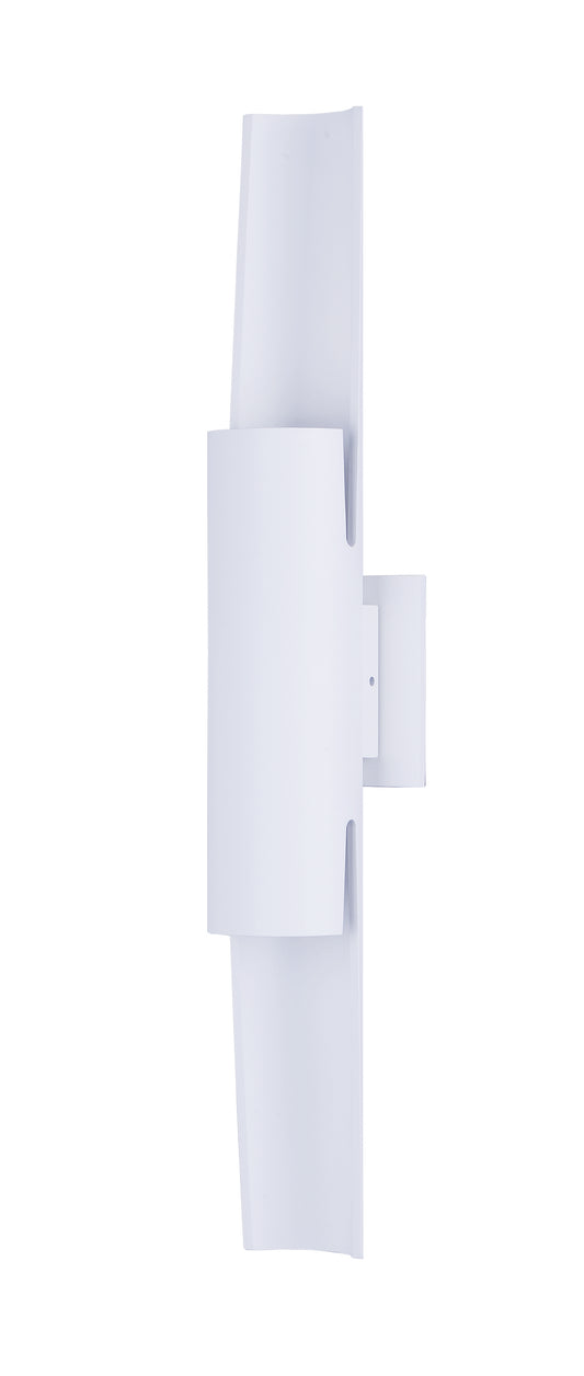 Alumilux: Runway LED Outdoor Wall Sconce White by ET2