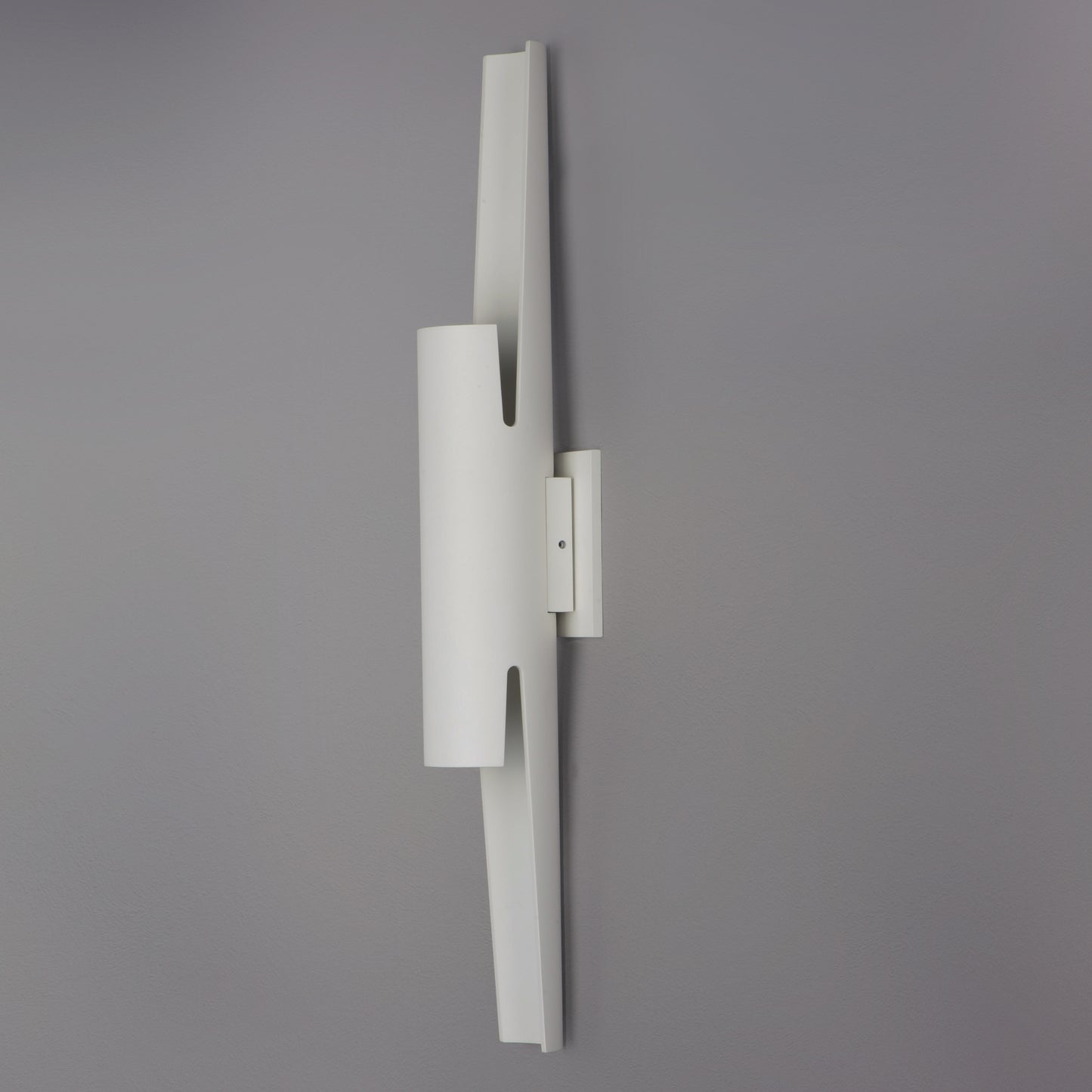 Alumilux: Runway LED Outdoor Wall Sconce White by ET2