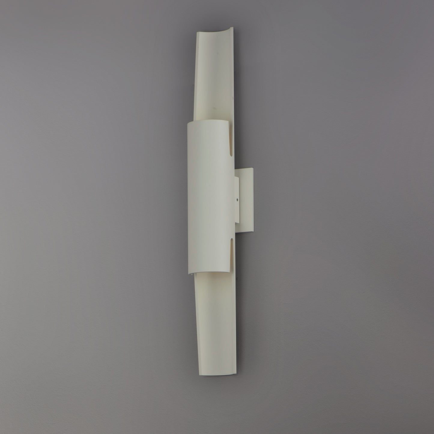 Alumilux: Runway LED Outdoor Wall Sconce White by ET2