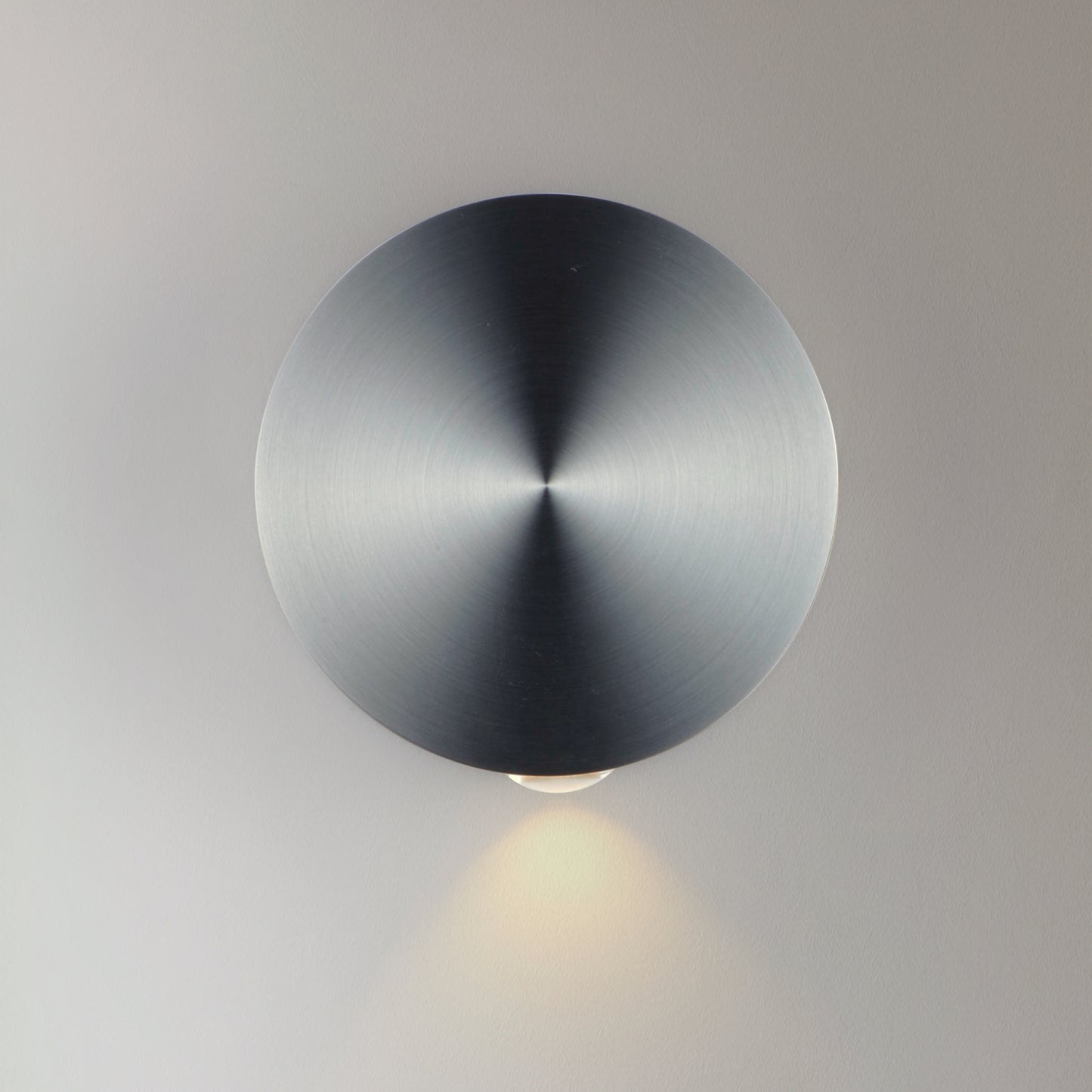 Alumilux: Glint LED Outdoor Wall Sconce Satin Aluminum by ET2