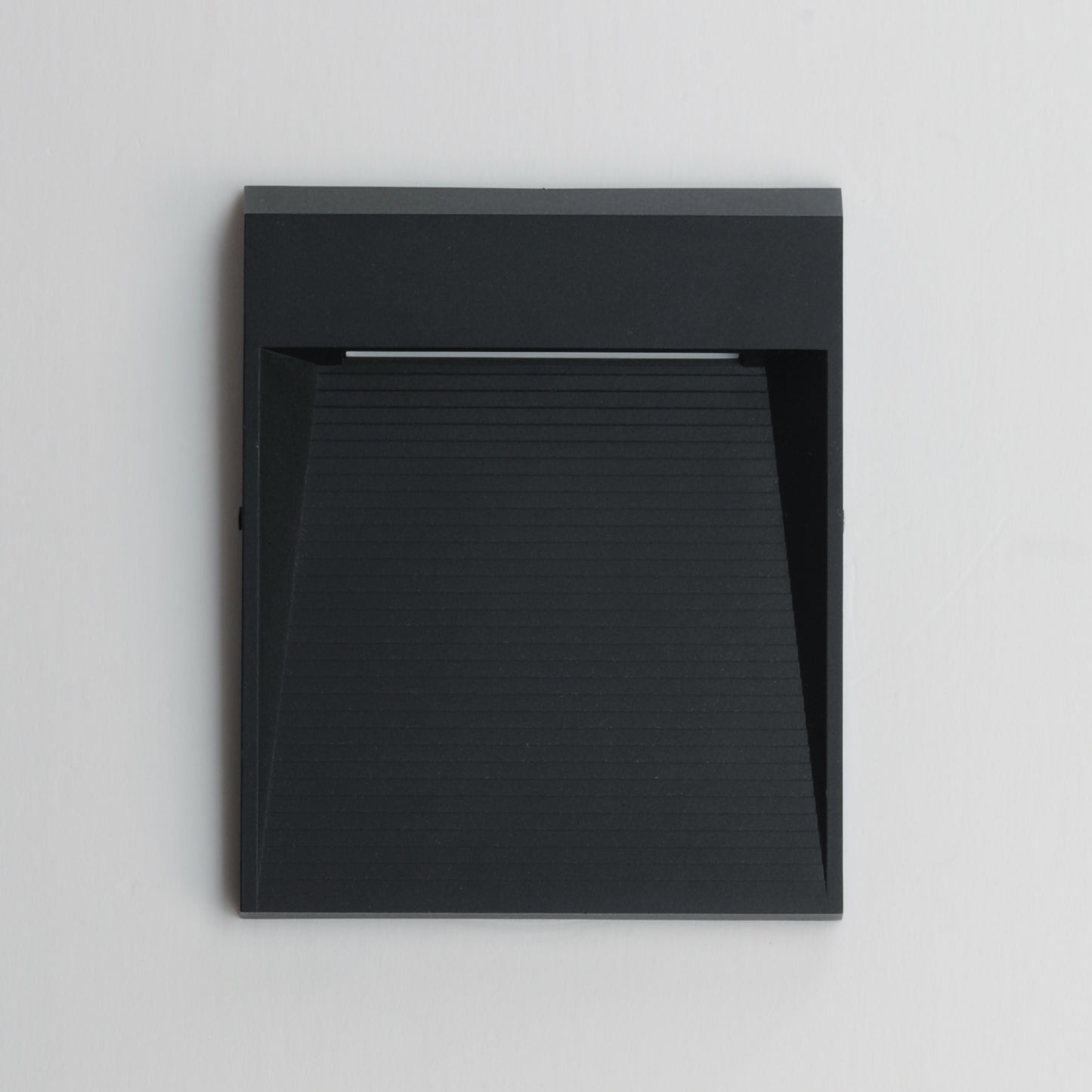 Steppes LED Outdoor Sconce Black by ET2
