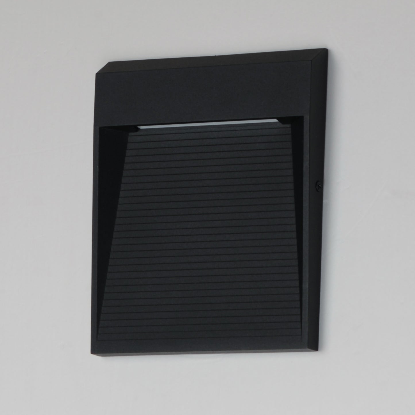 Steppes LED Outdoor Sconce Black by ET2