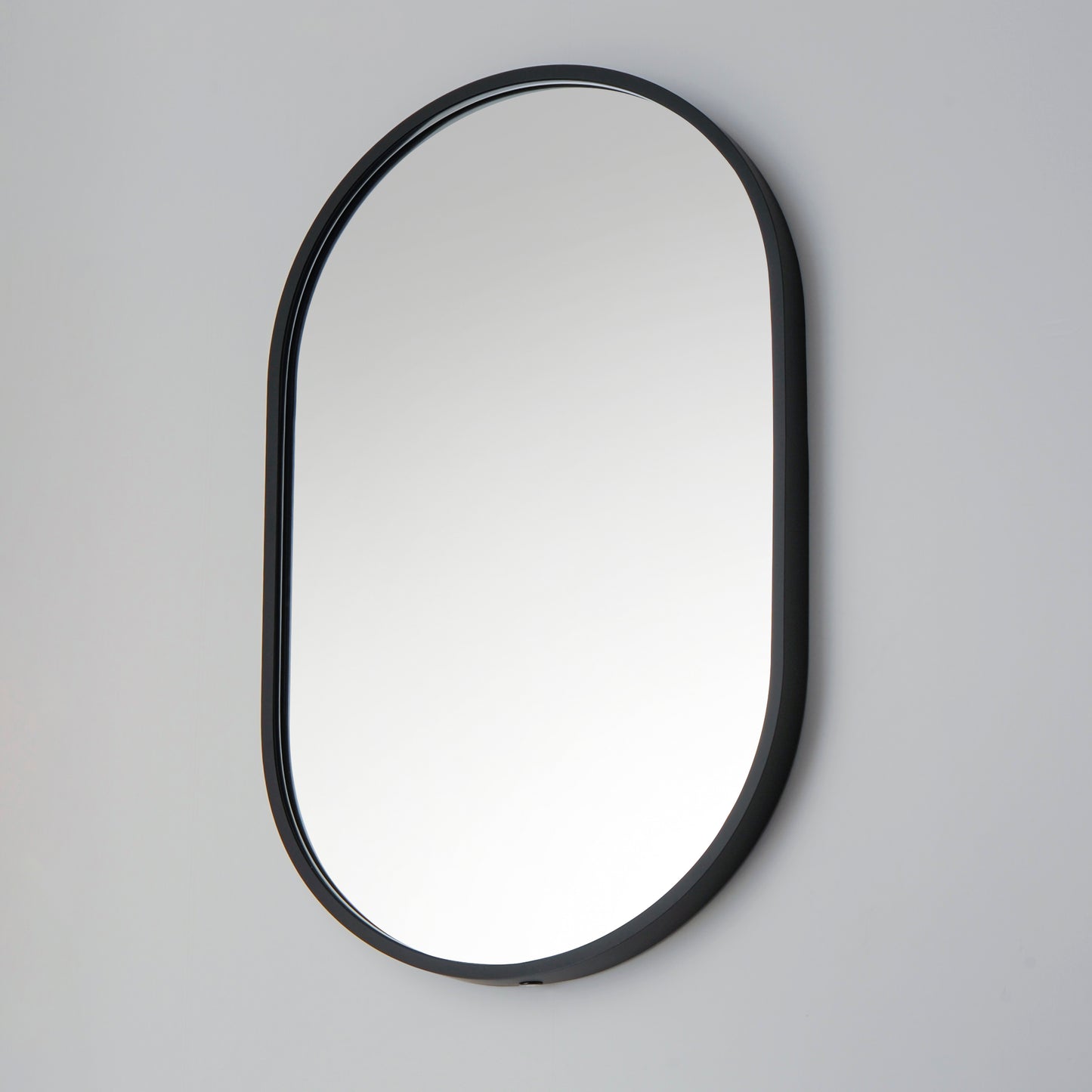 Elisse Oval 20"x32" Oval LED Mirror Black by ET2