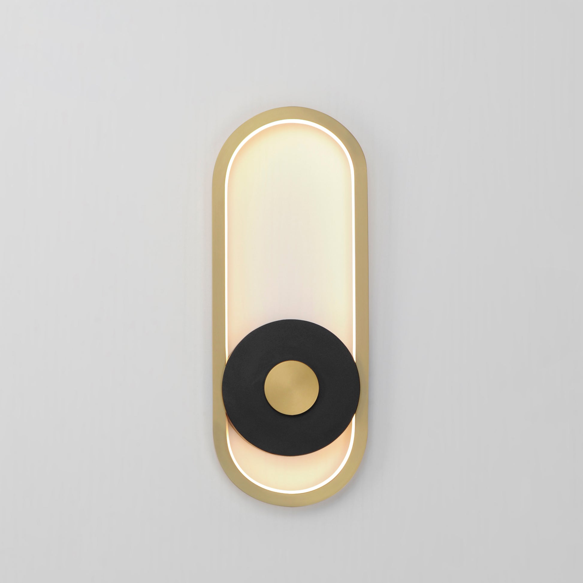 Gravity Medium Outdoor LED Sconce Black/Gold by ET2
