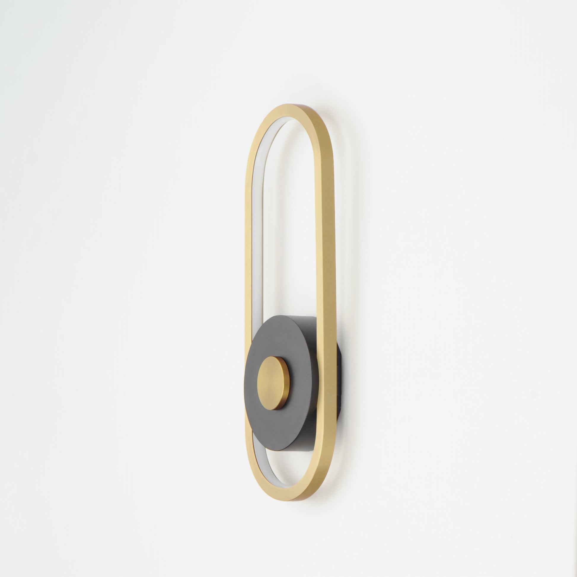 Gravity Medium Outdoor LED Sconce Black/Gold by ET2