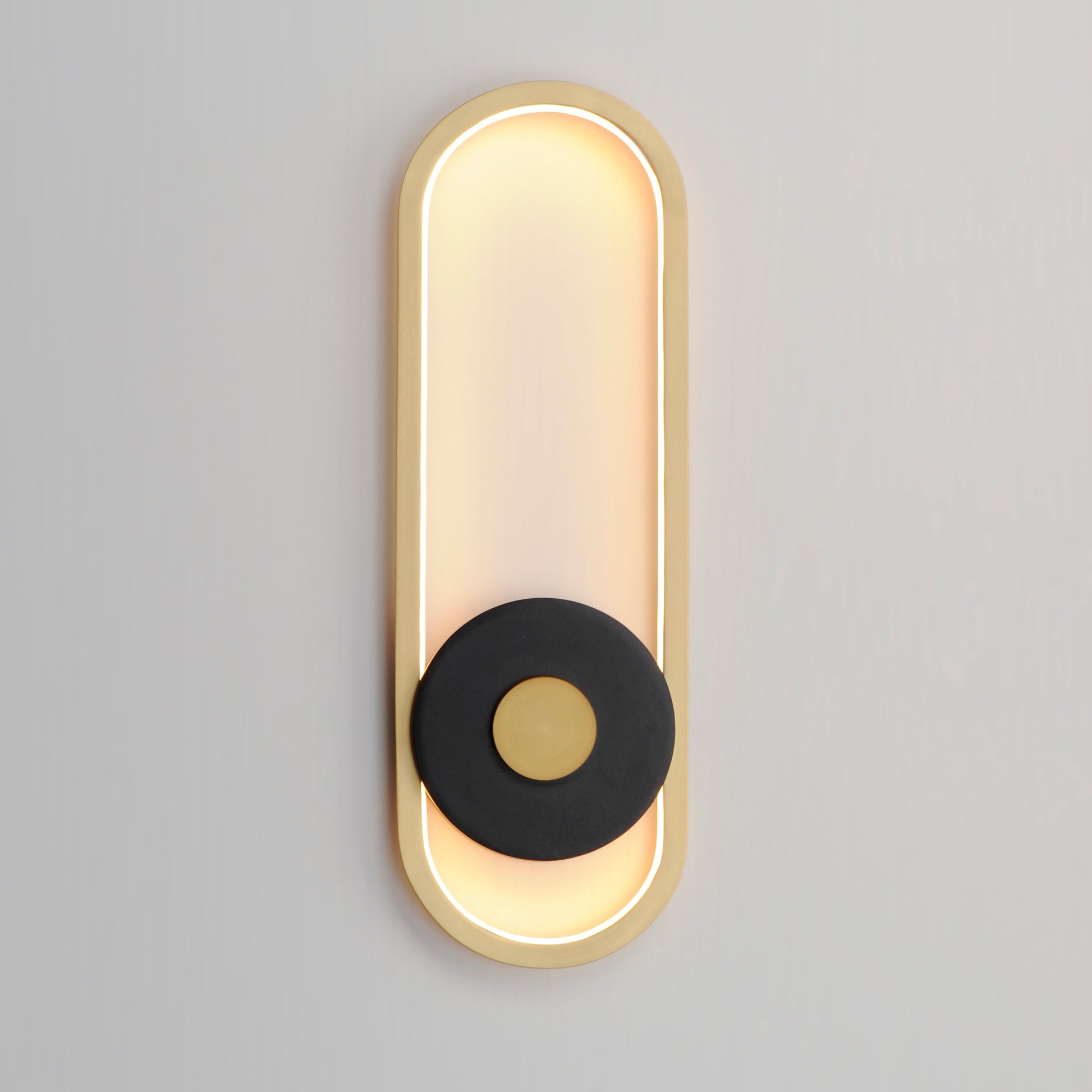 Gravity Large Outdoor LED Sconce Black/Gold by ET2