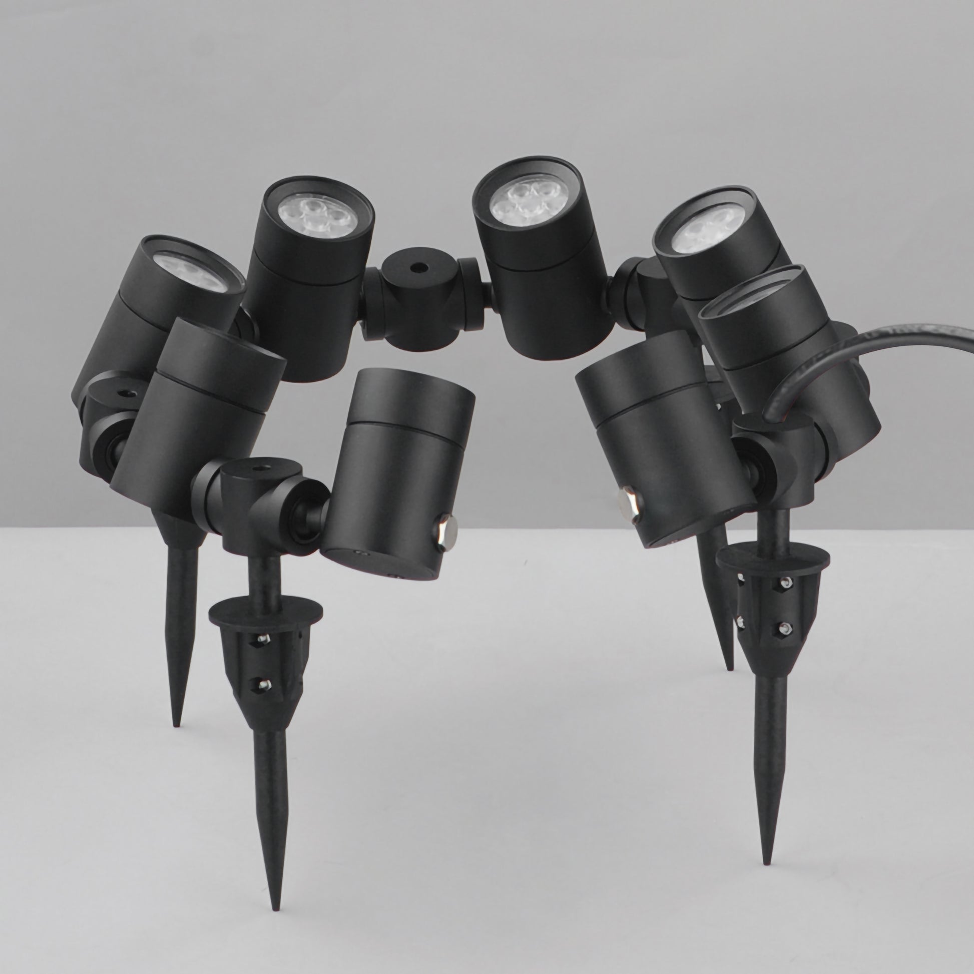 Tree Hugger 8-Light Tree Spot Light Black by ET2