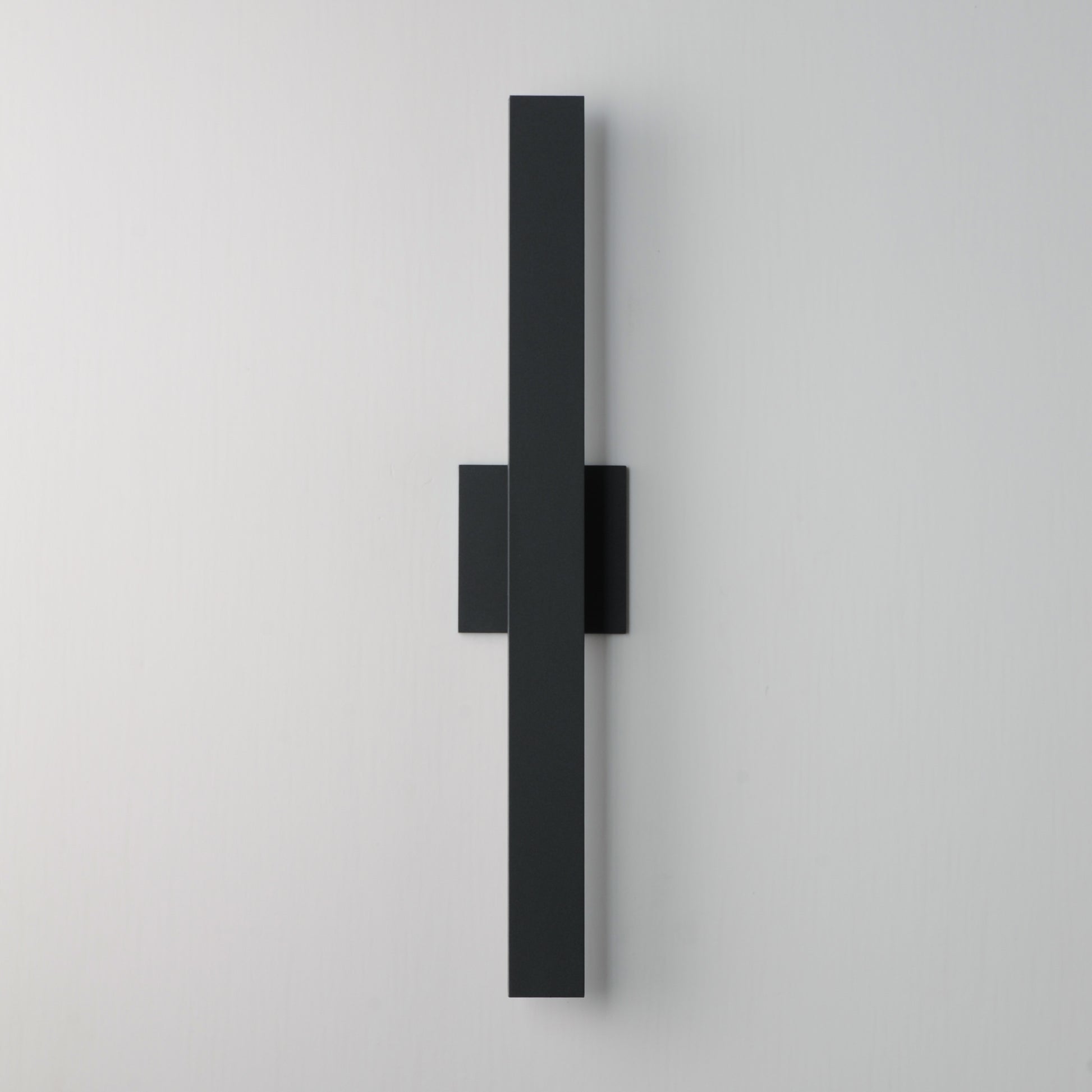 Alumilux: Line 5CCT 24" LED Outdoor Wall Sconce Black by ET2