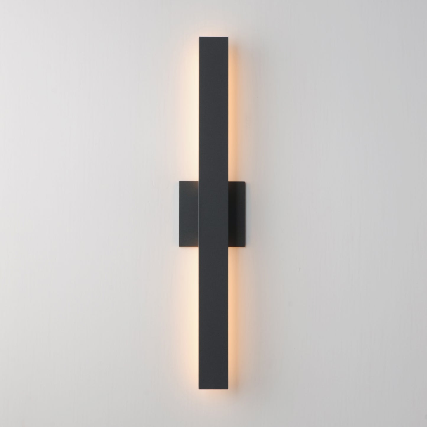 Alumilux: Line 5CCT 24" LED Outdoor Wall Sconce Black by ET2