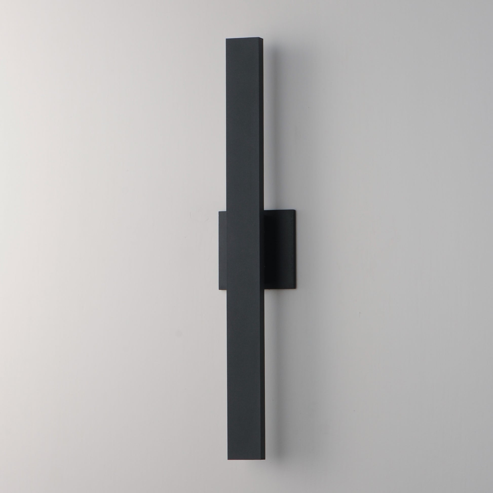 Alumilux: Line 5CCT 24" LED Outdoor Wall Sconce Black by ET2