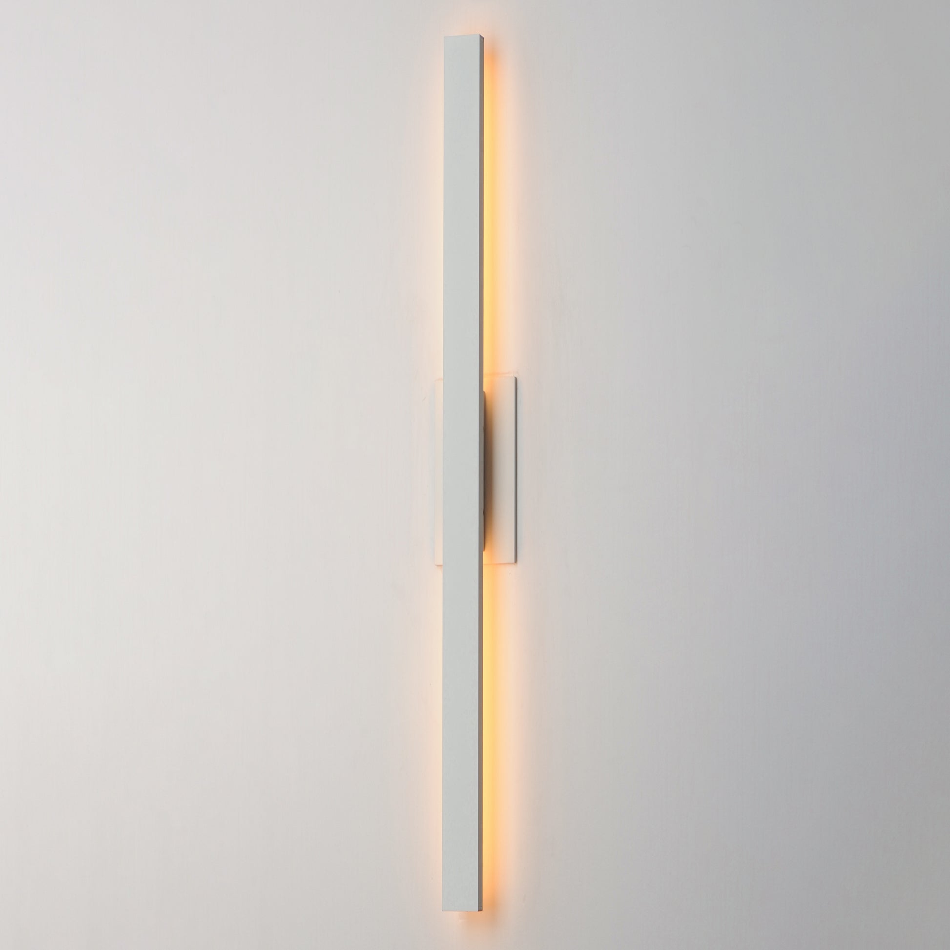 Alumilux: Line 5CCT 51" LED Outdoor Wall Sconce White by ET2