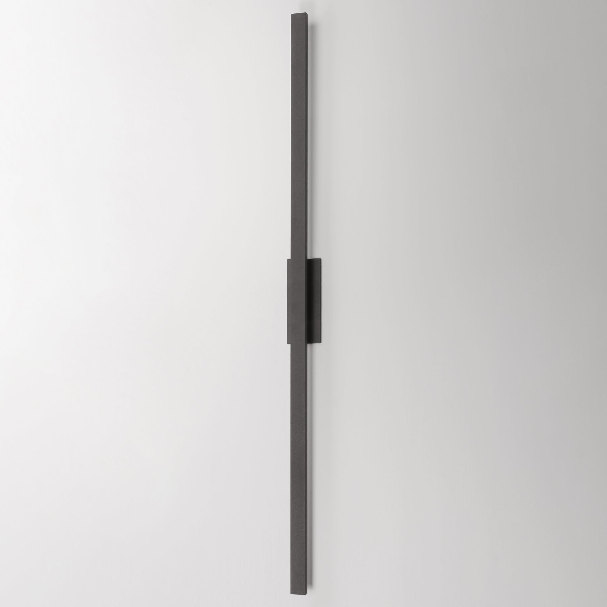 Alumilux: Line 5CCT 96" LED Outdoor Wall Sconce Architectural Bronze by ET2