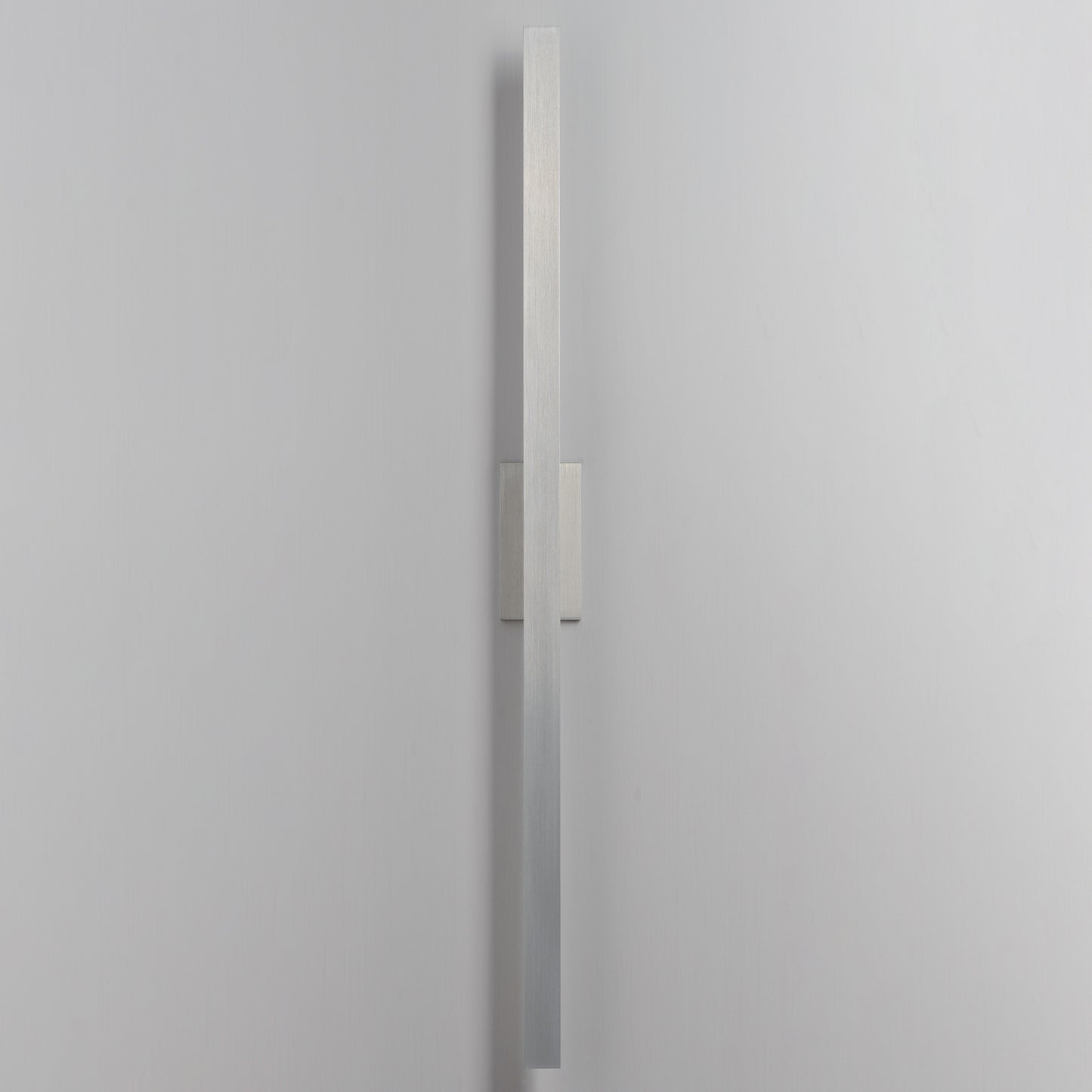 Alumilux: Line 5CCT 96" LED Outdoor Wall Sconce Satin Aluminum by ET2