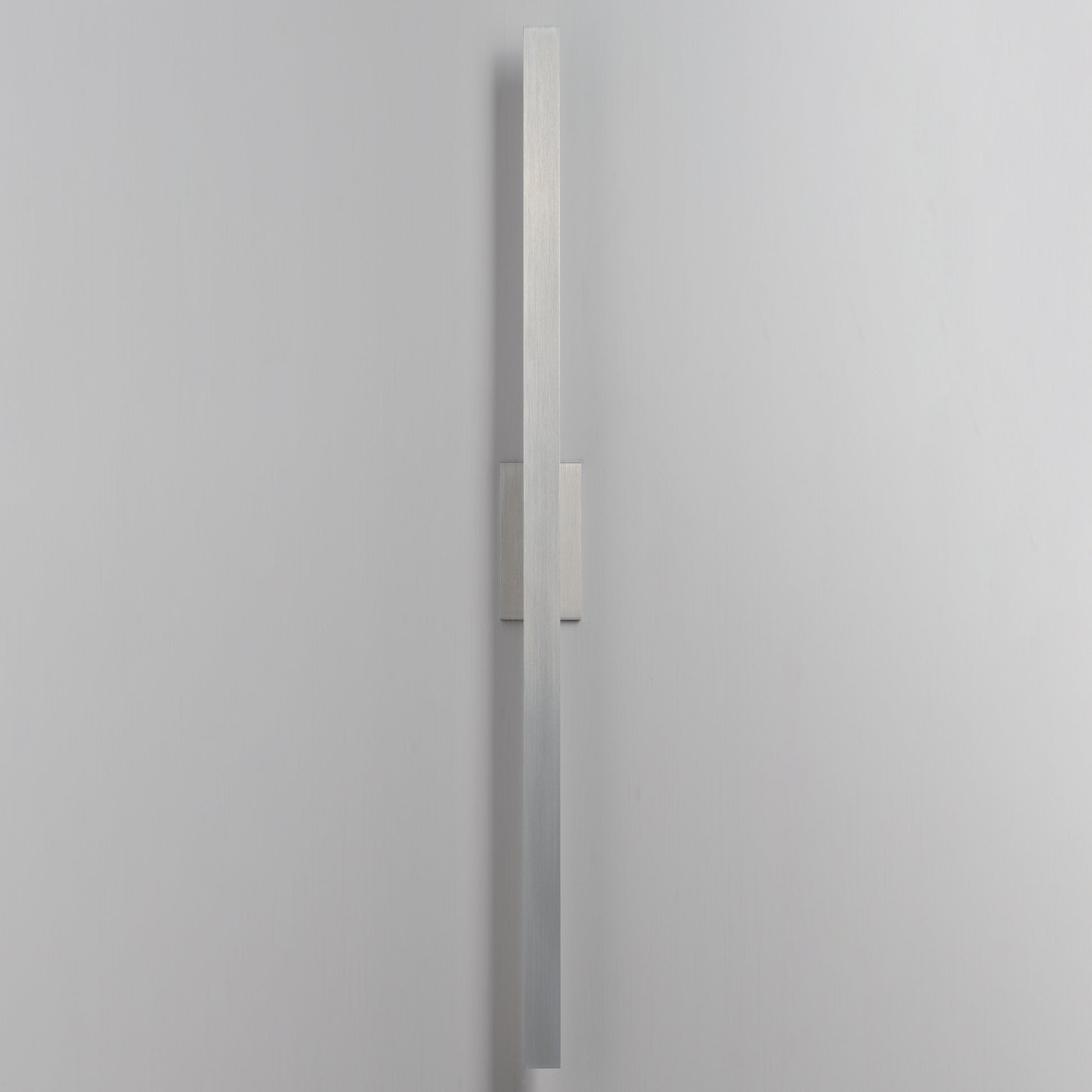 Alumilux: Line 5CCT 96" LED Outdoor Wall Sconce Satin Aluminum by ET2