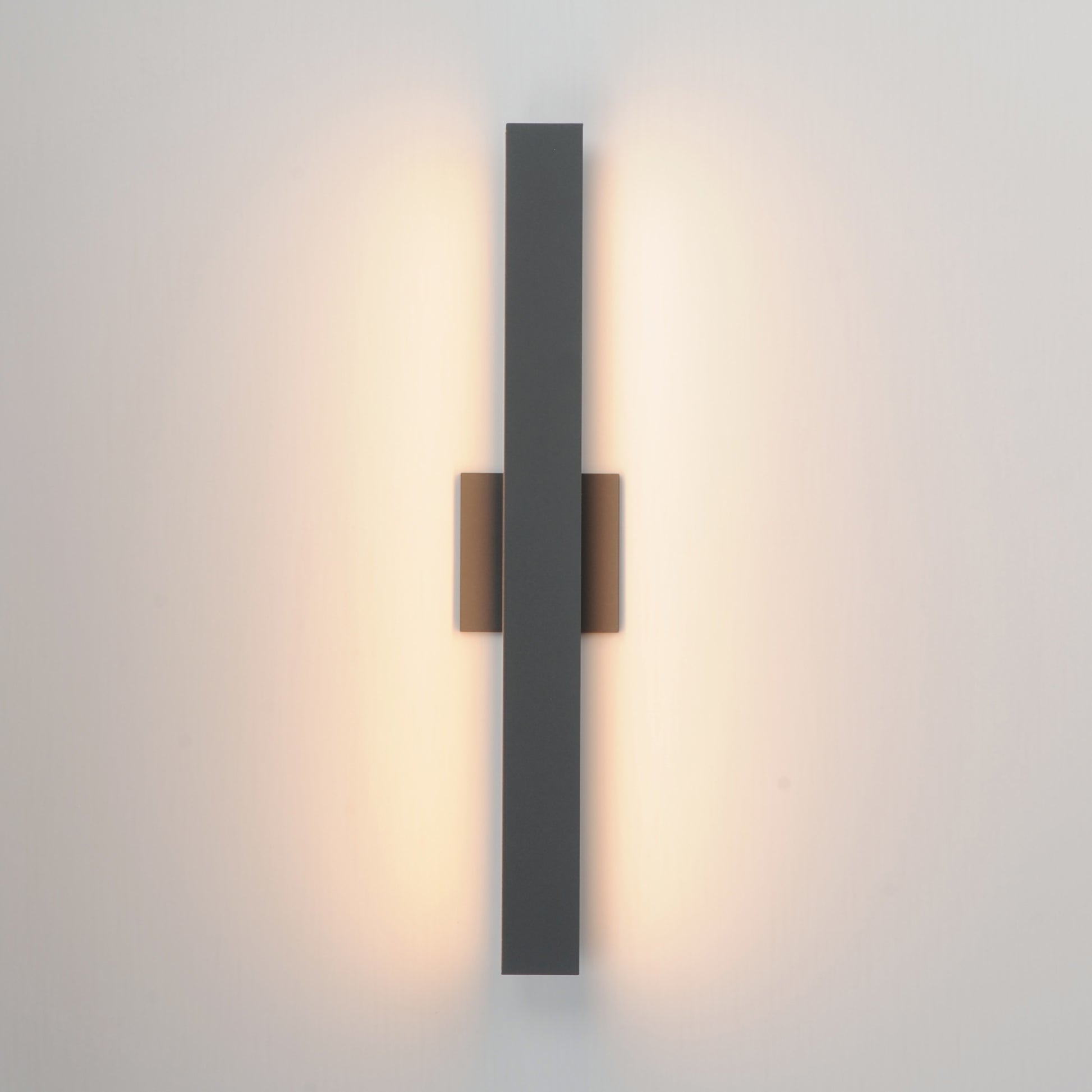 Alumilux: SideLine 24" LED Outdoor Wall Sconce Architectural Bronze by ET2