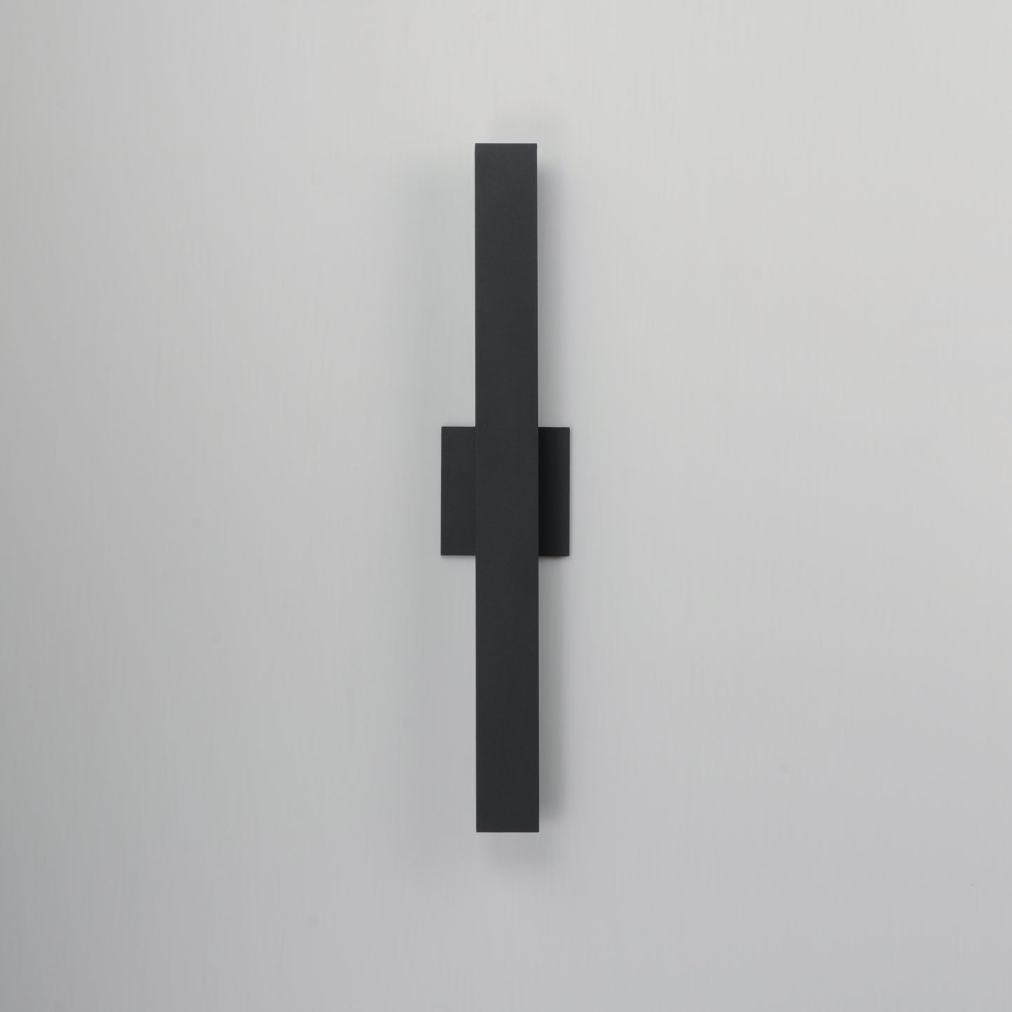 Alumilux: SideLine 24" LED Outdoor Wall Sconce Black by ET2