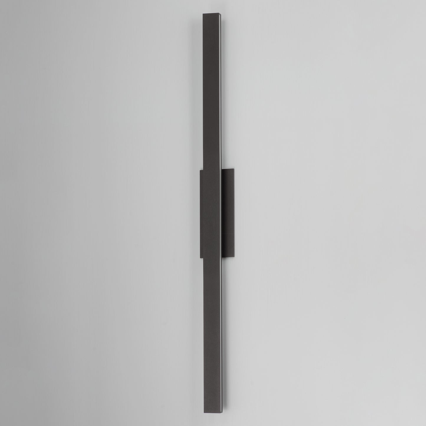Alumilux: SideLine 51" LED Outdoor Wall Sconce Architectural Bronze by ET2