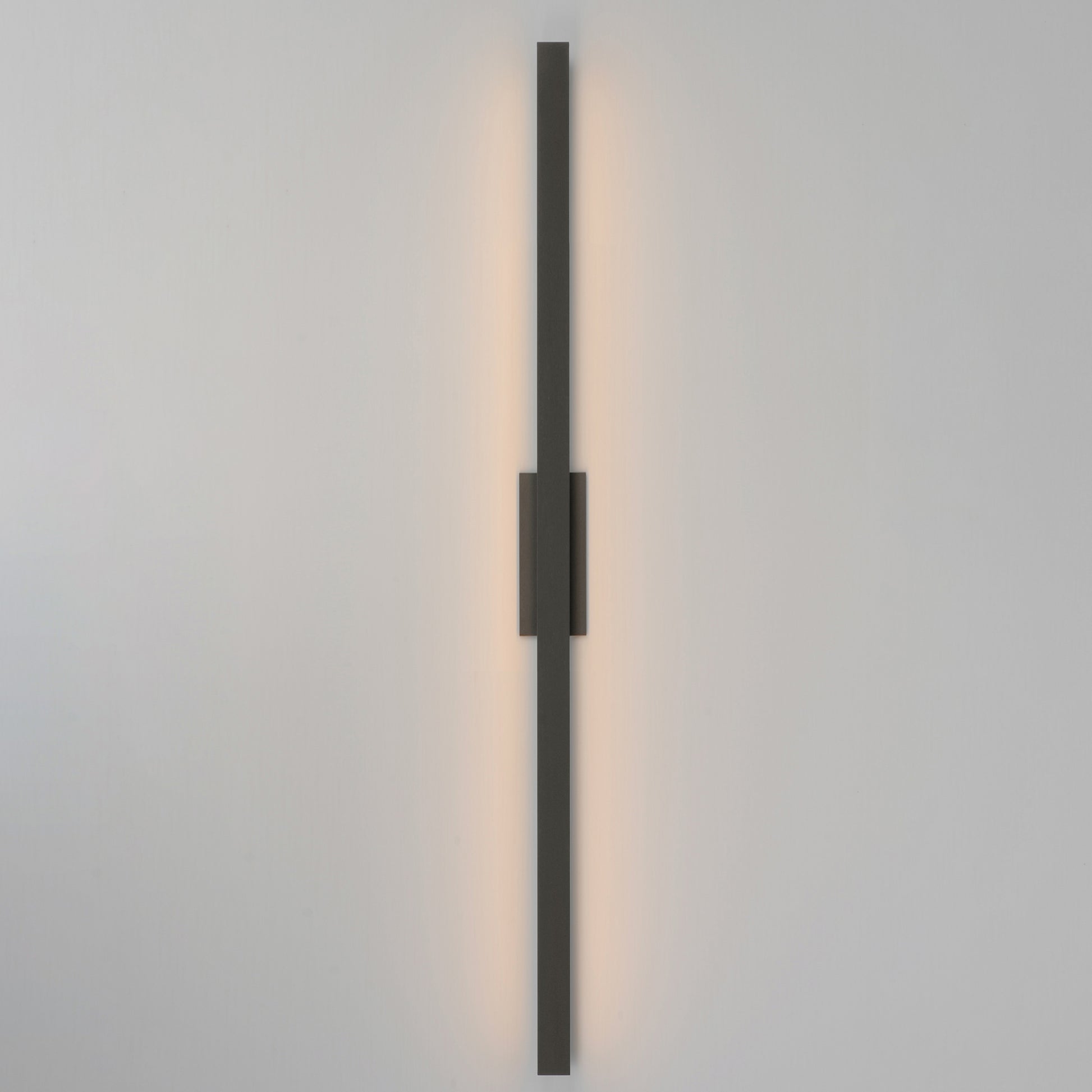 Alumilux: SideLine 96" LED Outdoor Wall Sconce Architectural Bronze by ET2