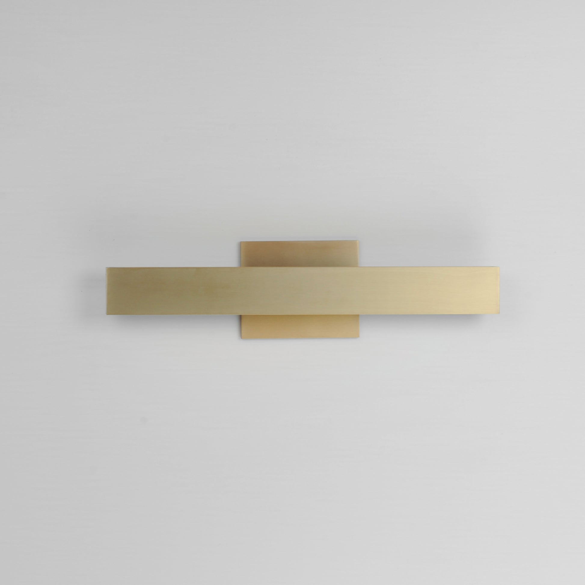 SideLine 5CCT 18" LED Bath Vanity Satin Brass by ET2