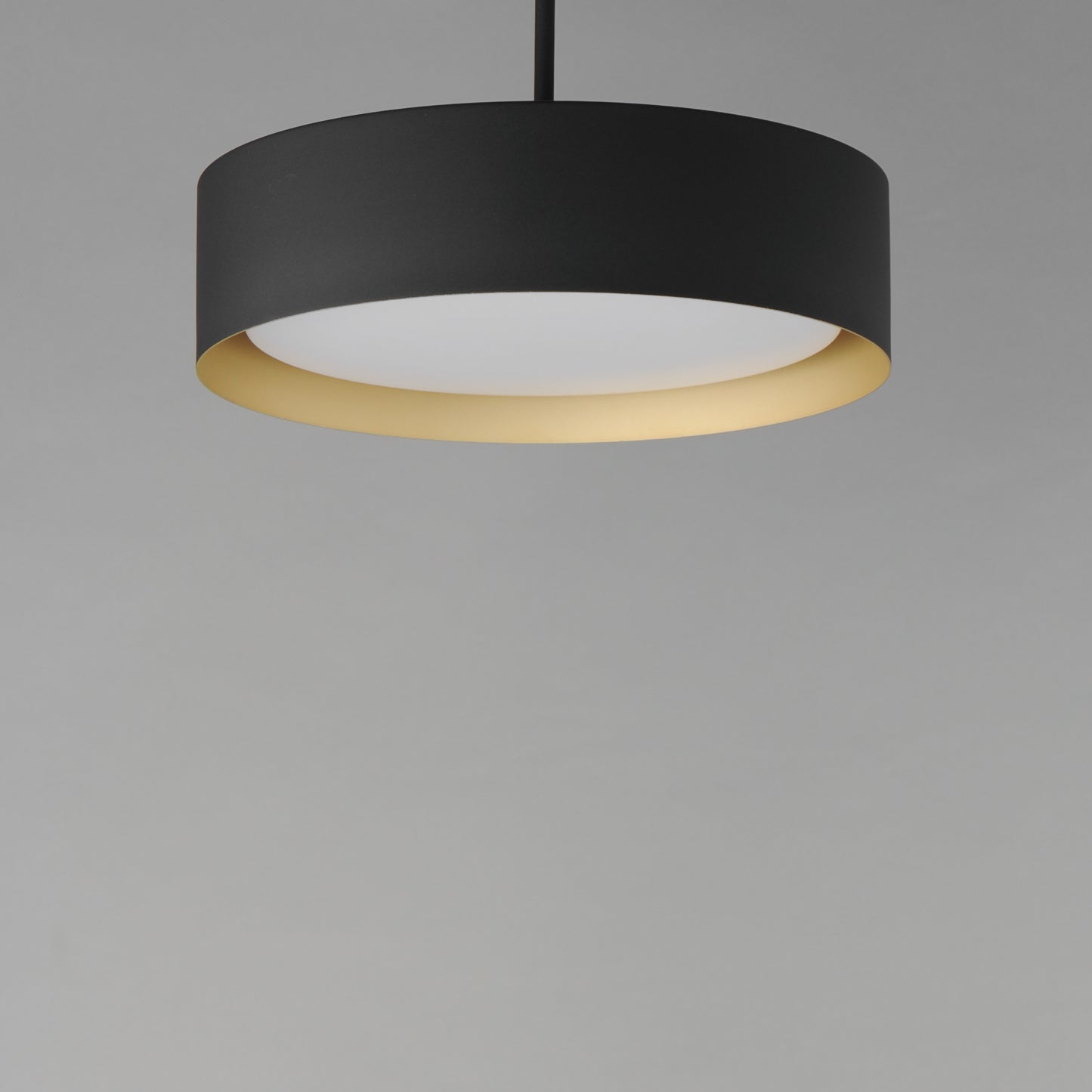 Echo 16" LED Pendant Black/Gold by ET2