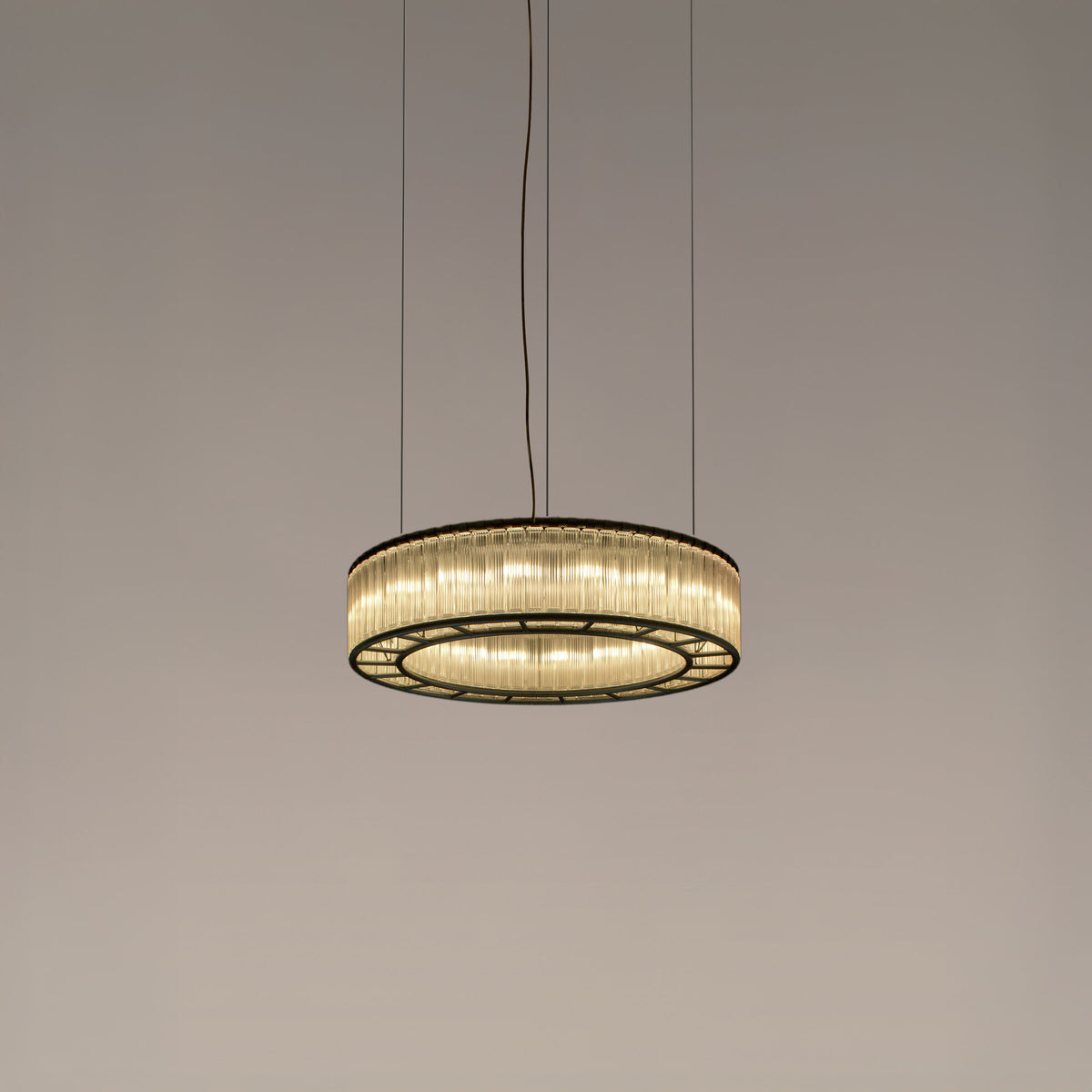 Santa & Cole Estadio 150 chandelier – with three supports, image 3