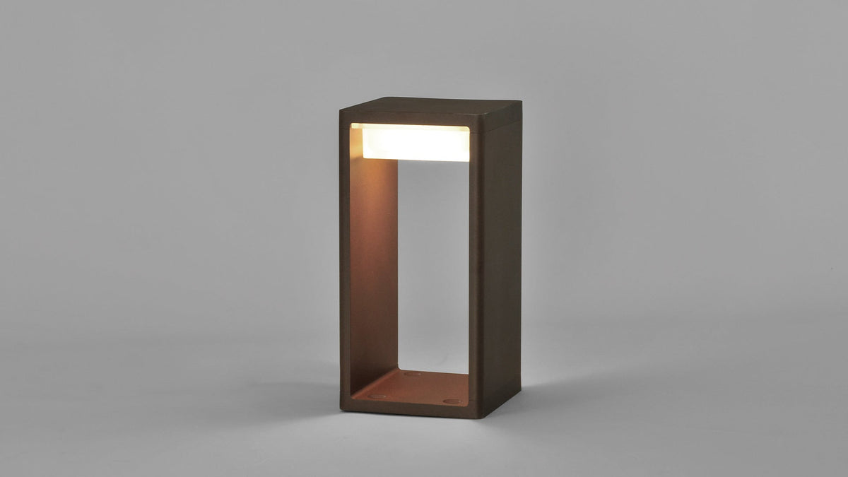 Frame outdoor low-level luminaire by Mario Ruiz