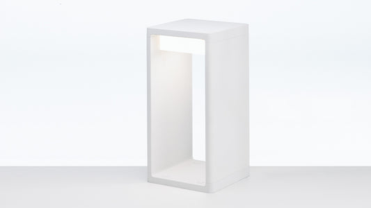 Frame outdoor low-level luminaire by Mario Ruiz