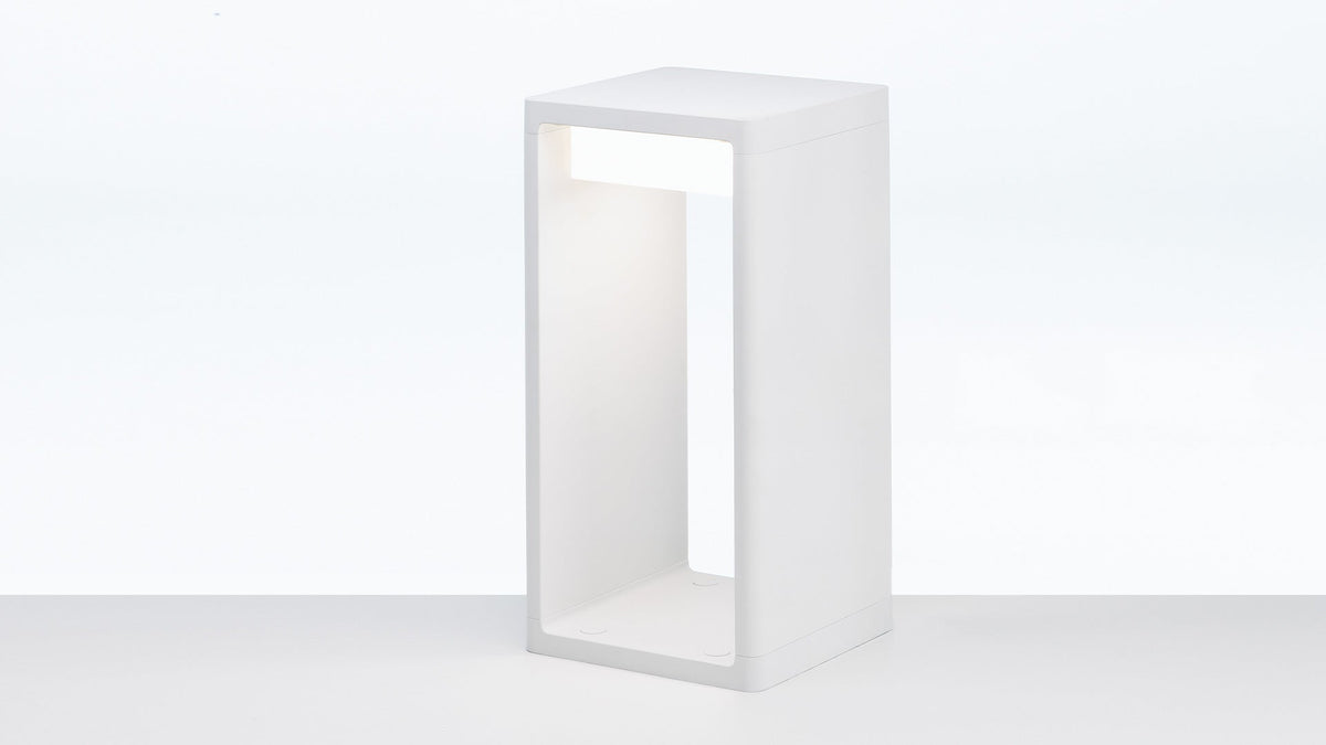 Frame outdoor low-level luminaire by Mario Ruiz