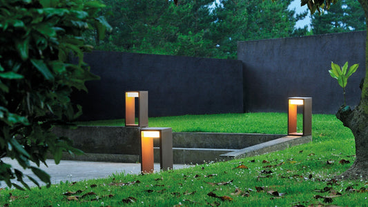 Frame outdoor low-level luminaire by Mario Ruiz