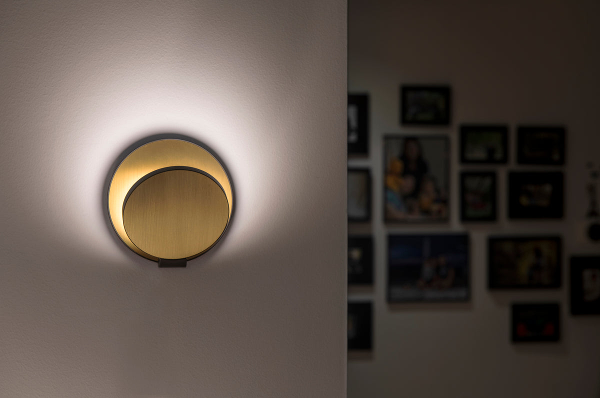 Koncept Gravy LED Wall Sconce in a room setting, photo 6
