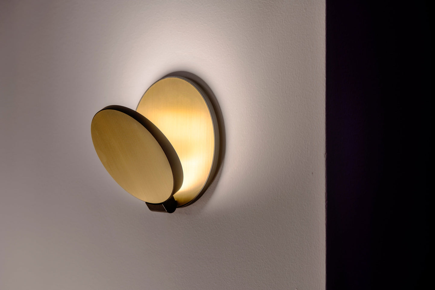 Gravy Wall Sconce Silver Body Matte Yellow Plates Plug In Grw S Sil Myw Pi by Koncept Inc