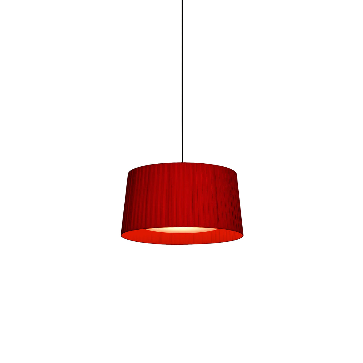 Santa & Cole GT5 ribbon pendant – red, lit, white background, image 14