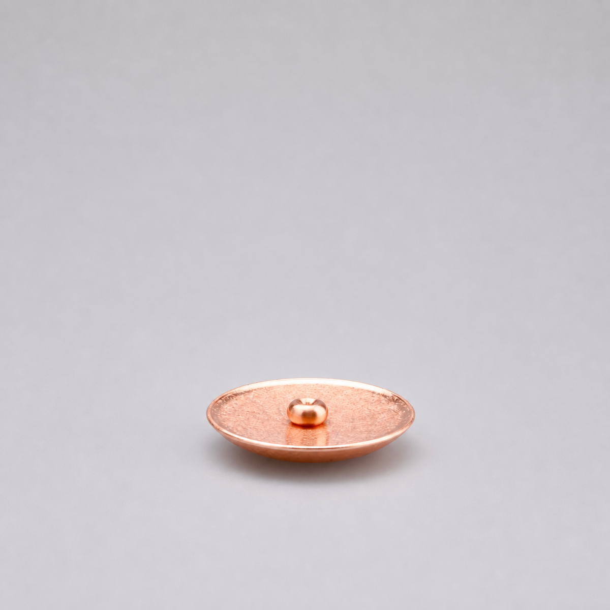 KUON Madoka Kaori Incense Holder in Rose Gold – brass incense holder, photo 3