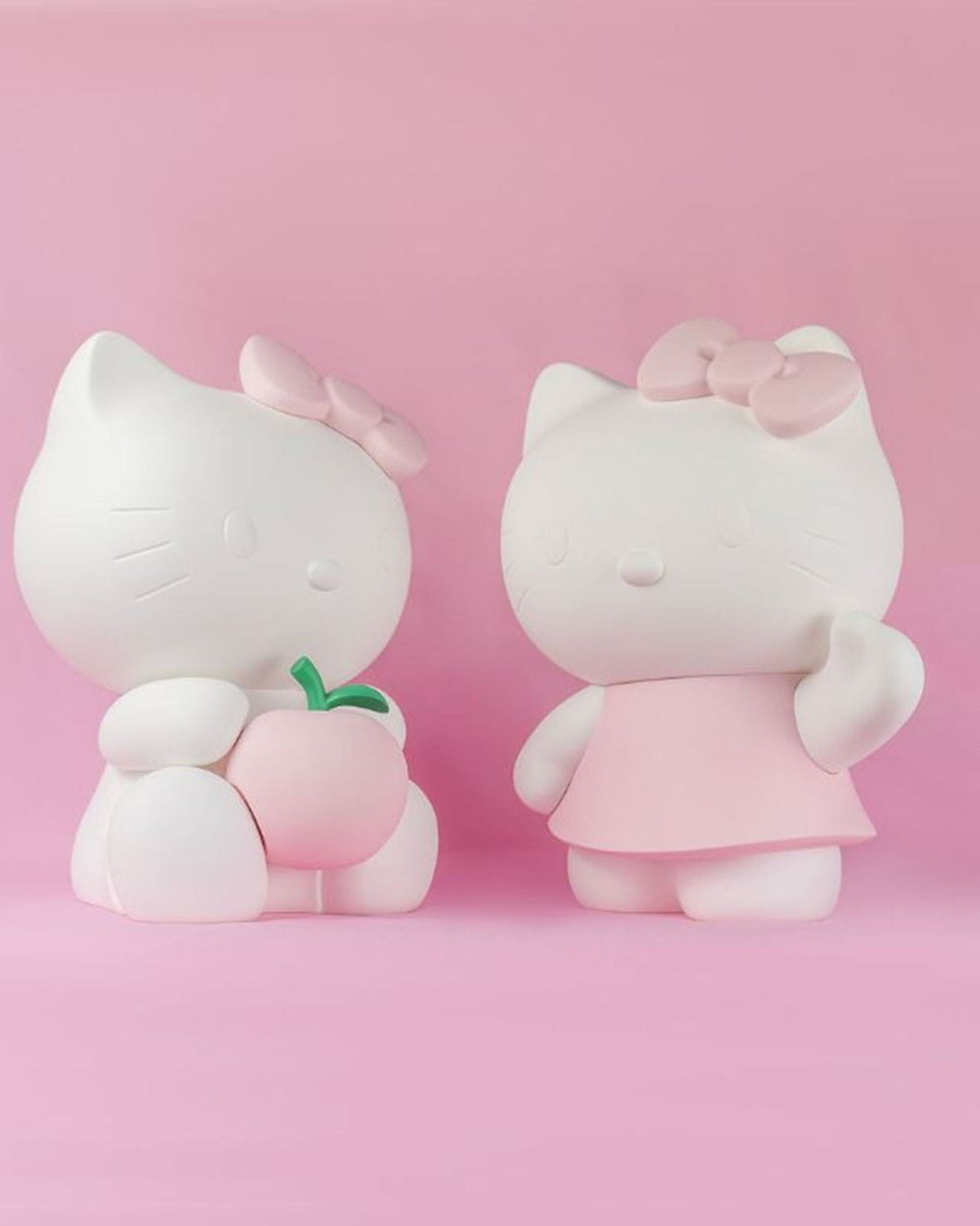 Leblon Delienne Hello Kitty Apple sculpture in Matt White & Pastel Pink, 10 inch