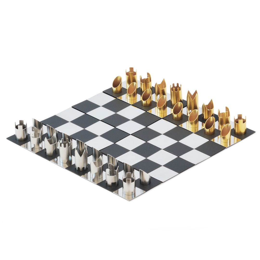 Cy Endfield Travel Chess Set by IC Design (photo 2 of 13)