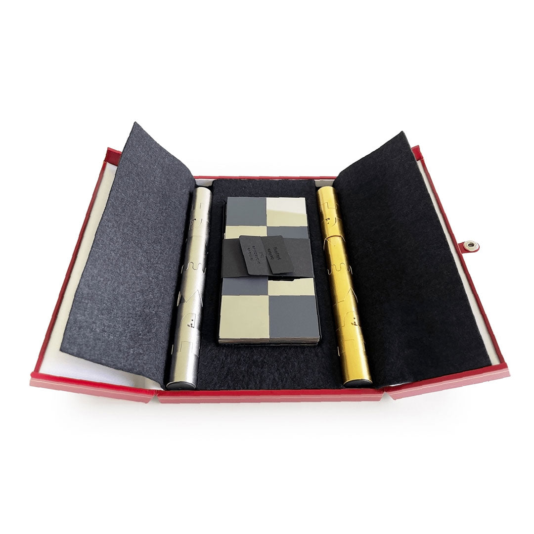 Cy Endfield Travel Chess Set by IC Design (photo 4 of 13)