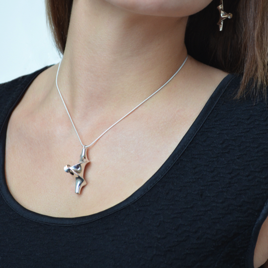 Design Classics Kuen Surface pendant sterling silver pendant necklace, photo 1