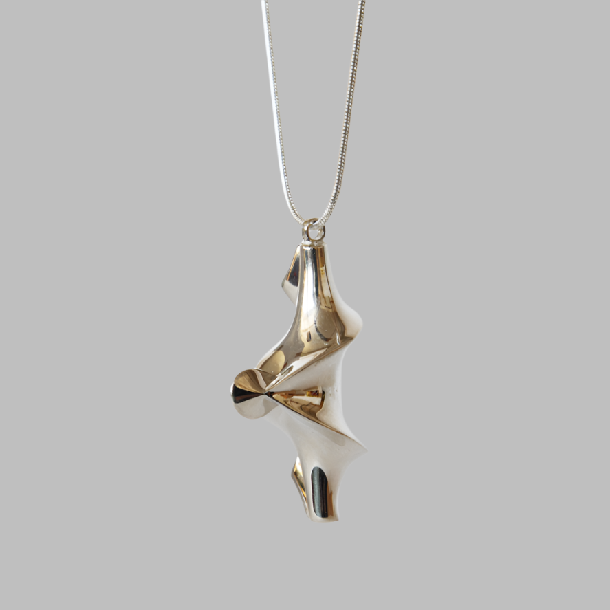Design Classics Kuen Surface pendant sterling silver pendant necklace, photo 2