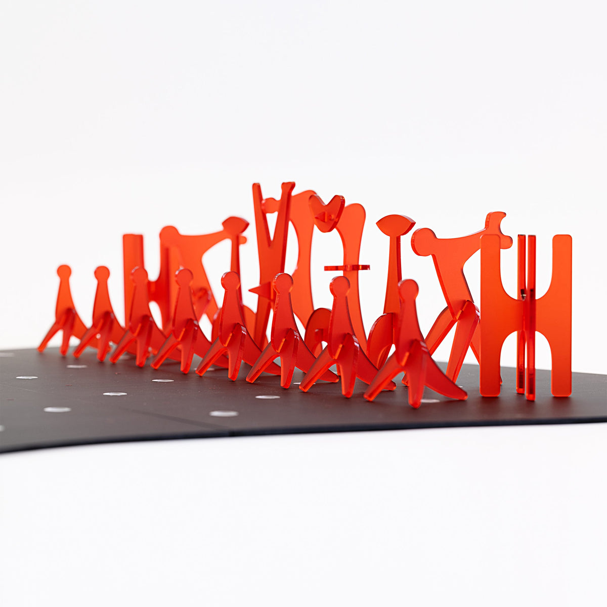 Isamu Noguchi Chess Set by IC Design (photo 3 of 14)