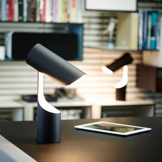 Mutatio Table Lamp - LE KLINT