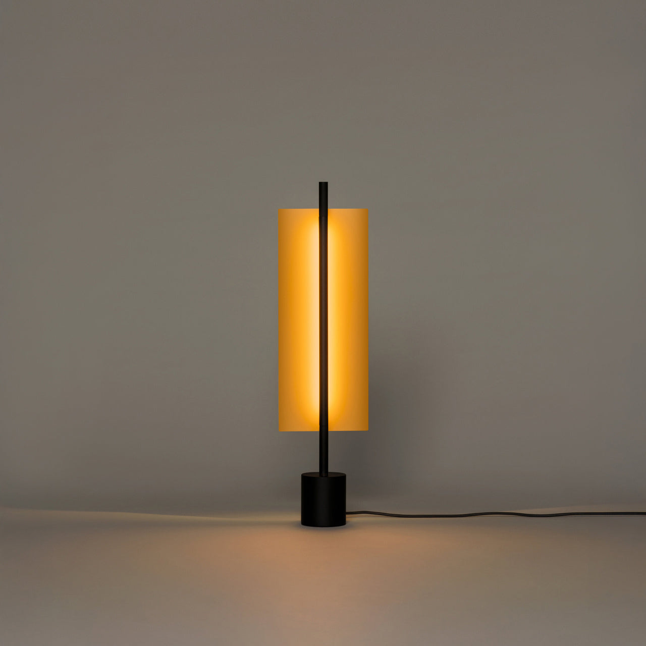 Contemporary indoor table lamp made in Spain by Santa & Cole