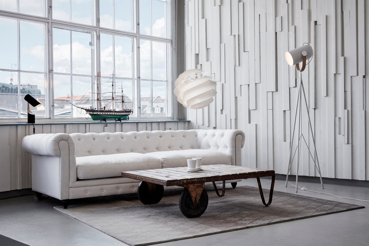 Swirl 3 Pendant by Le Klint – in a room 3