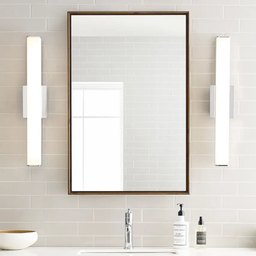 Lynn 700Bclynn25 24-inch Bath Sconce by Visual & Comfort & Co