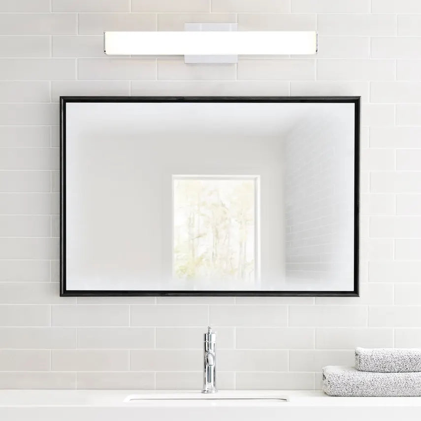 Lynn 700Bclynn25 24-inch Bath Sconce by Visual & Comfort & Co