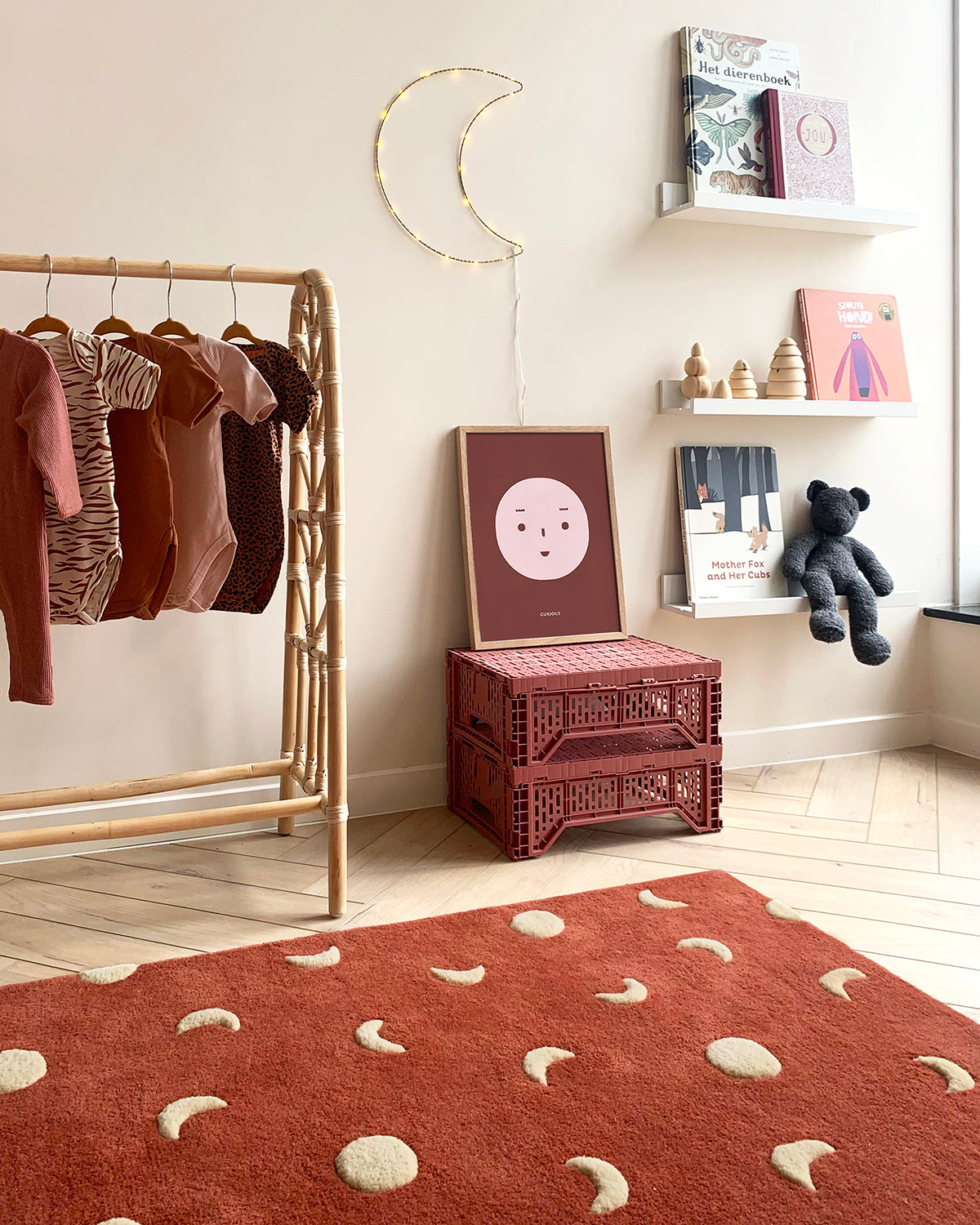 Maison Deux Moons Rug in Brick Red/Cream – main view