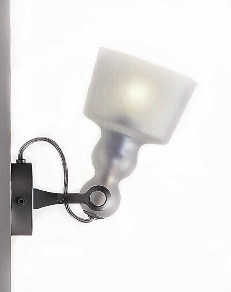 Produzione Privata Acquaparete – wall light by Michele De Lucchi, photo 2