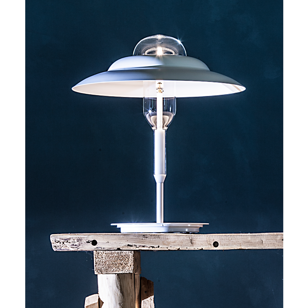 Produzione Privata Chapeau table lamp – table lamp by Michele De Lucchi, photo 1